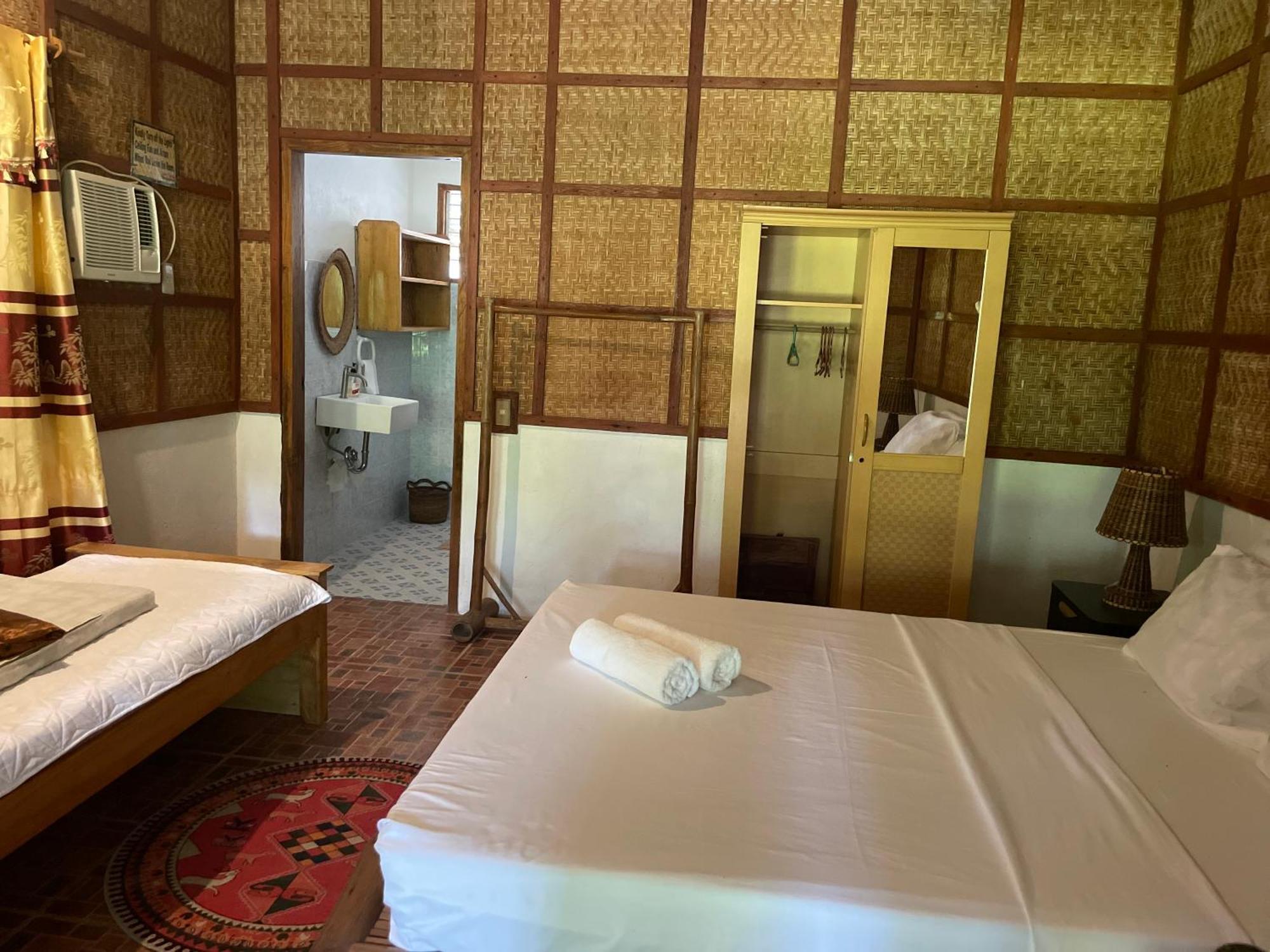 Chelle'S Guesthouse And Backpackers ซีคีฮอร์ ภายนอก รูปภาพ
