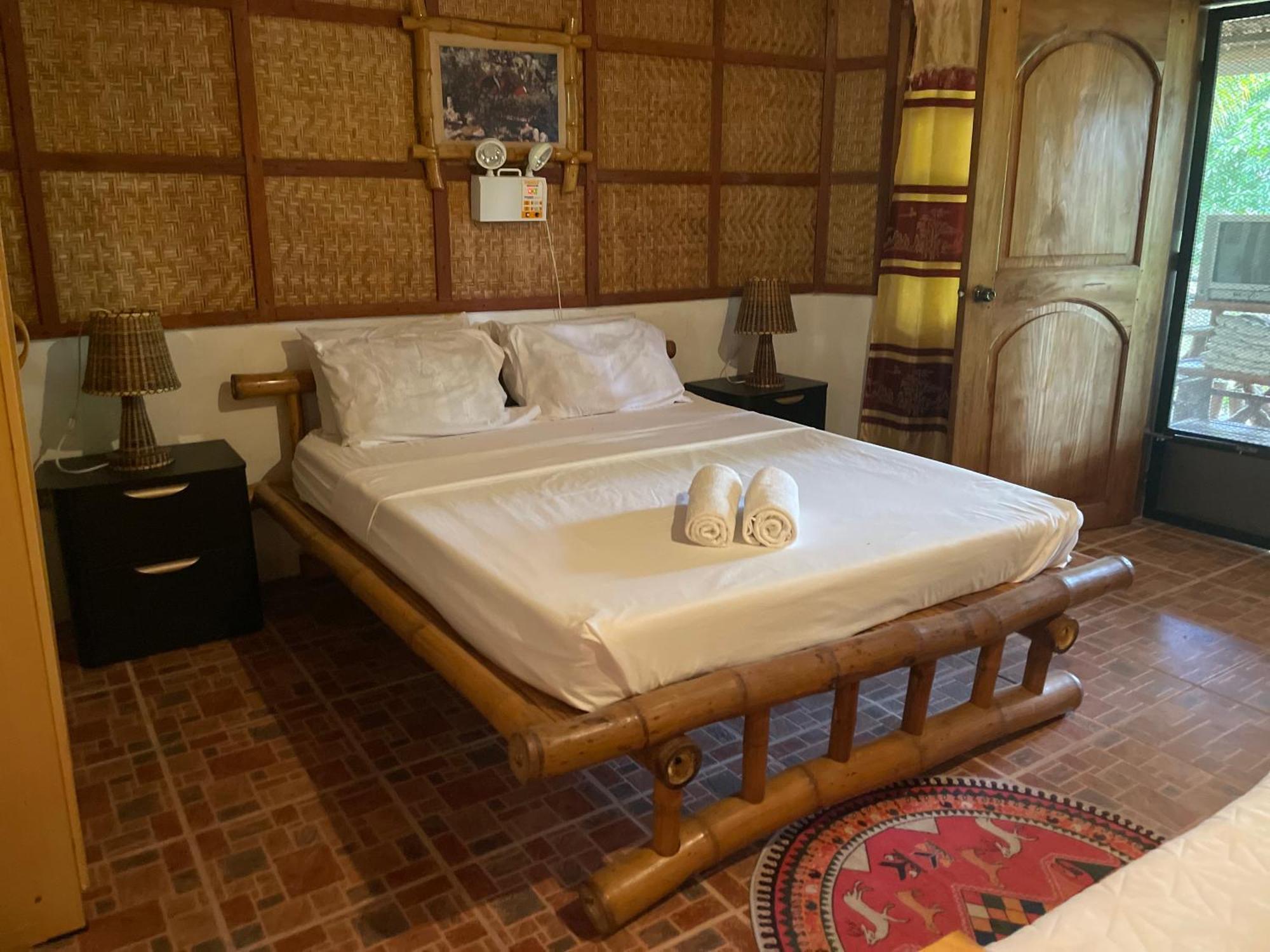 Chelle'S Guesthouse And Backpackers ซีคีฮอร์ ภายนอก รูปภาพ