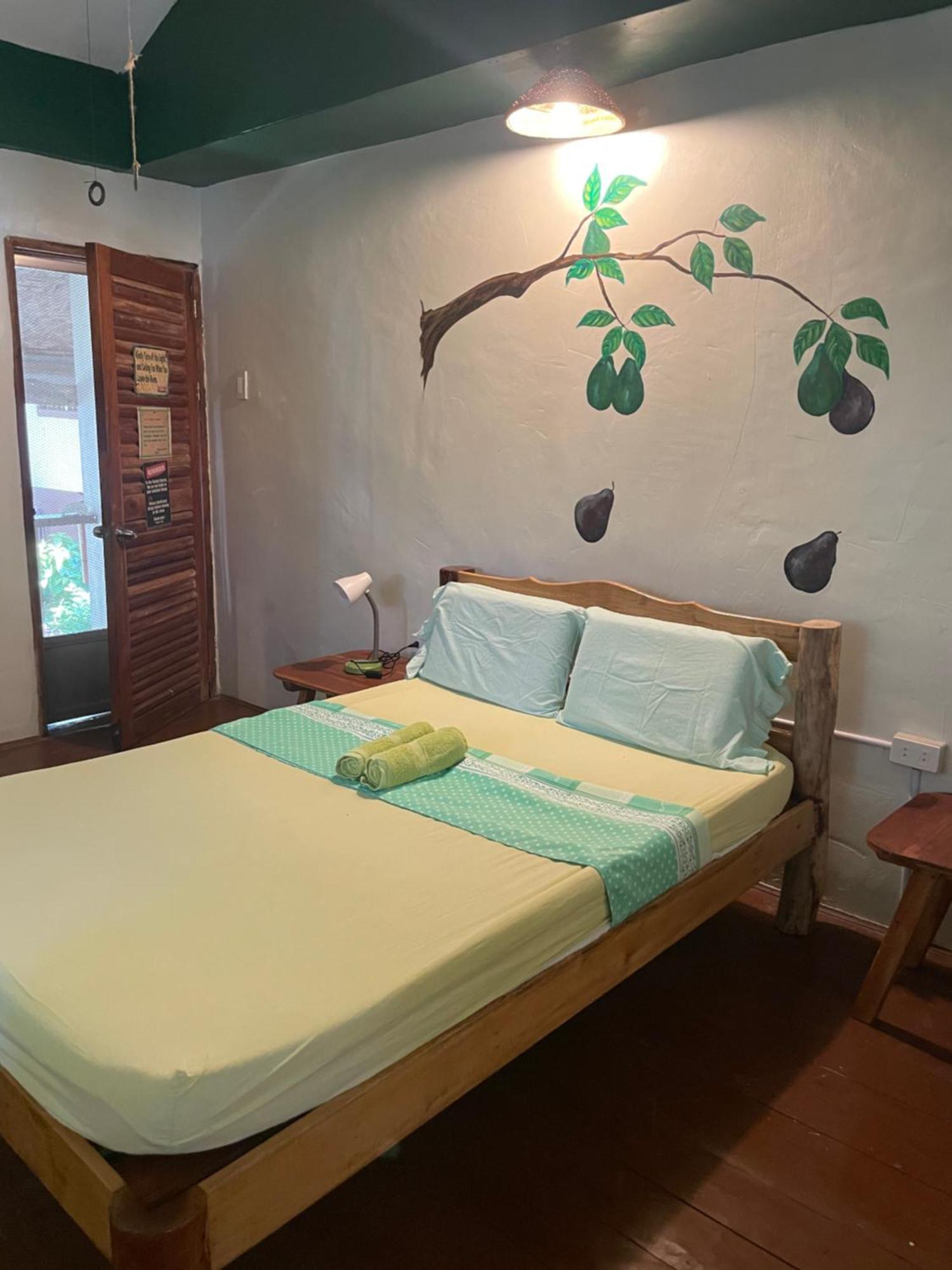 Chelle'S Guesthouse And Backpackers ซีคีฮอร์ ภายนอก รูปภาพ