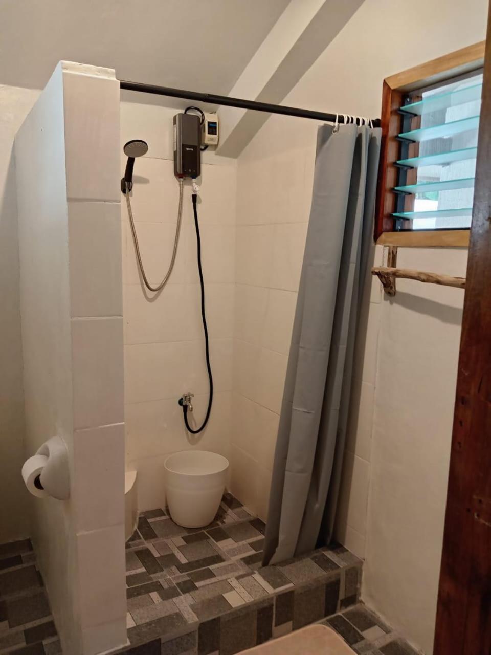 Chelle'S Guesthouse And Backpackers ซีคีฮอร์ ภายนอก รูปภาพ