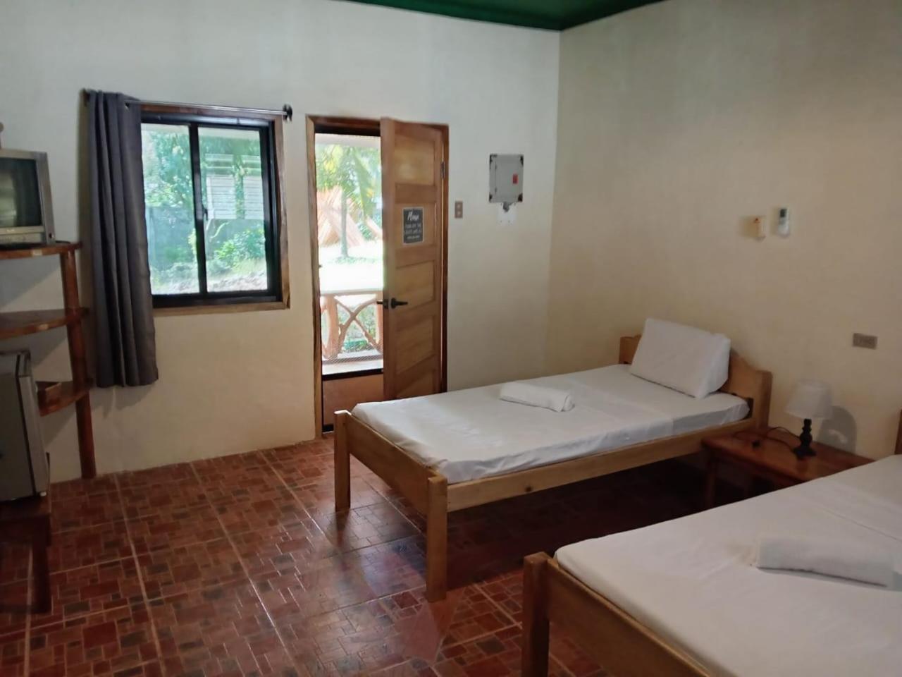 Chelle'S Guesthouse And Backpackers ซีคีฮอร์ ภายนอก รูปภาพ